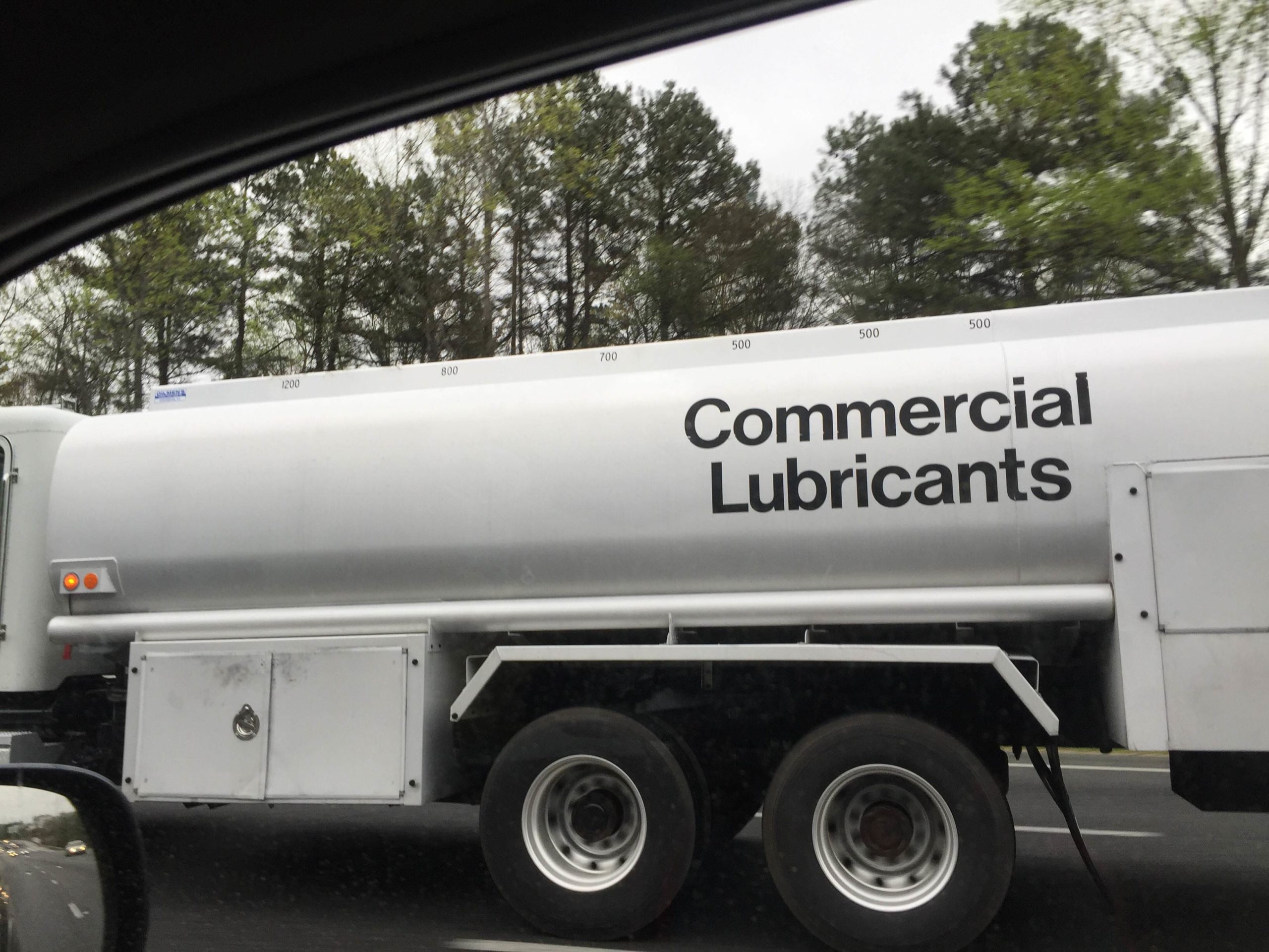 This+truck+looks+like+a+Cards+Against+Humanity+card