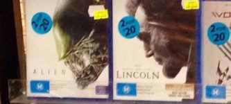 Lincoln+and+Alien+have+very+similar+covers.