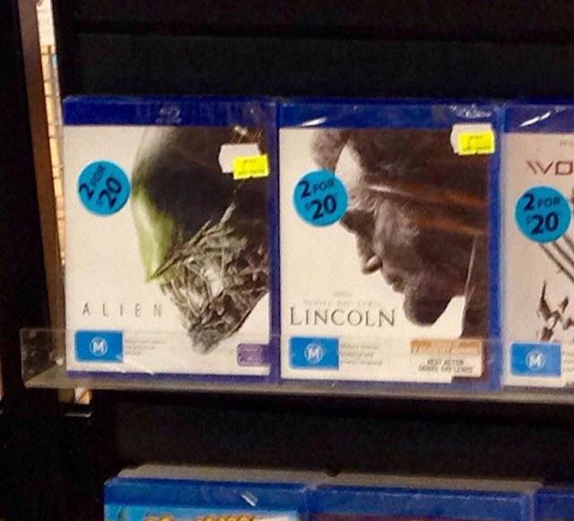 Lincoln+and+Alien+have+very+similar+covers.