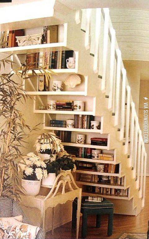 A+creative+bookshelf+staircase+idea