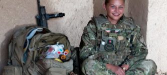 British+Army+combat+medic+in+Afghanistan