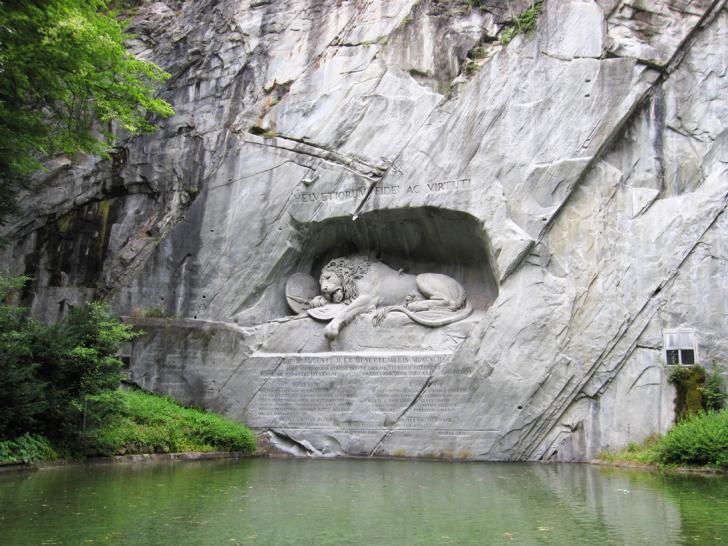 Lion+of+Lucerne%2C+Bertel+Thorvaldsen%2C+stone+Relief%2C+1821