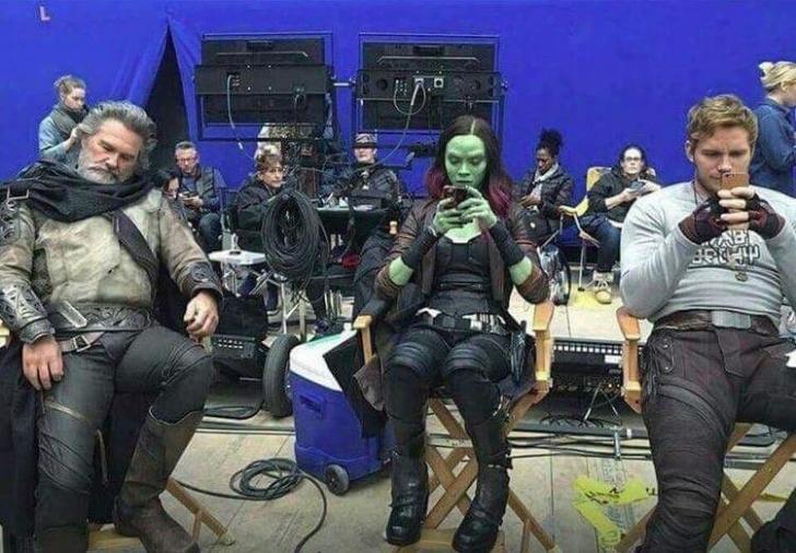 I+thought+Kurt+Russell+had+a+tiny+personal+hairdresser+in+this+photo+and+tbh+my+brain+was+fine+with+the+idea