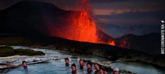 An+extreme+hot+tub+in+Iceland.