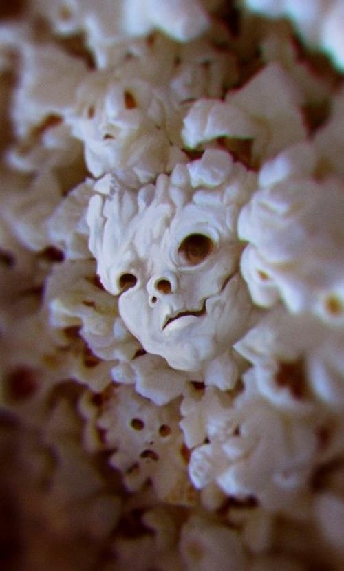 Creepy+faces+in+popcorn.