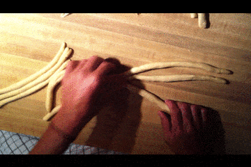 How+to+make+a+6+braid+Challah+Bread