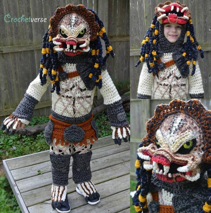 Crocheted+Predator+cosplay.