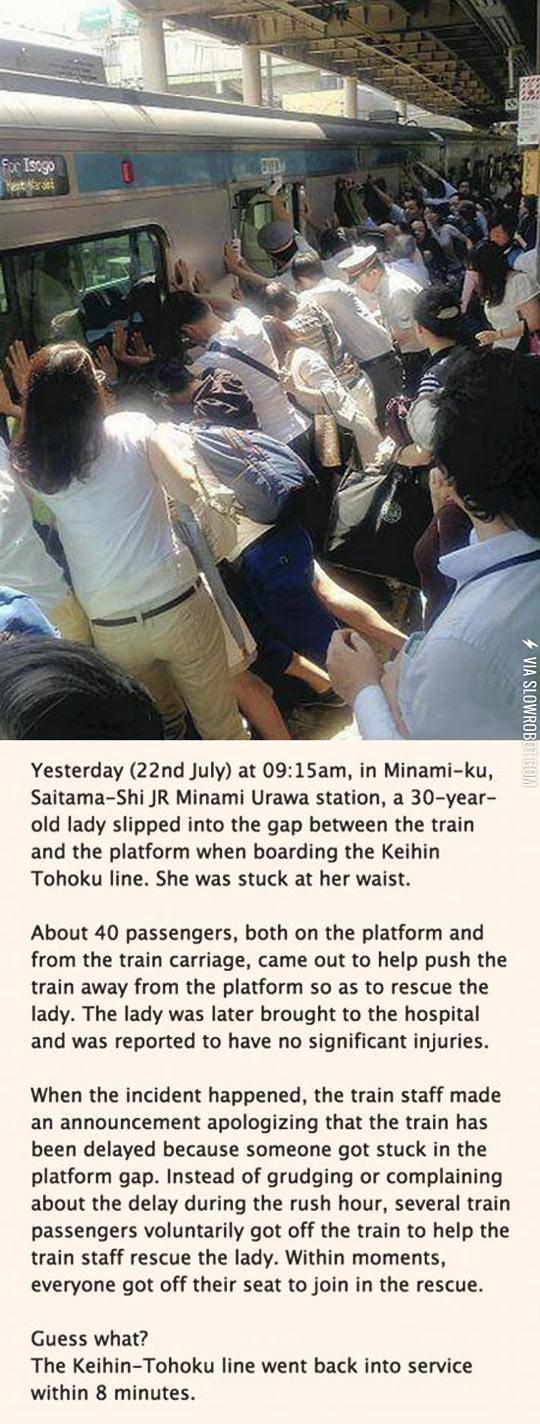 How+The+Japanese+React+When+They+See+Someone+In+Trouble