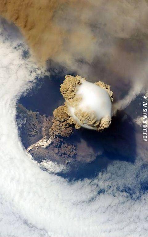 Volcanic+eruption+from+space