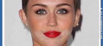 Miley+licked+off+her+makeup.