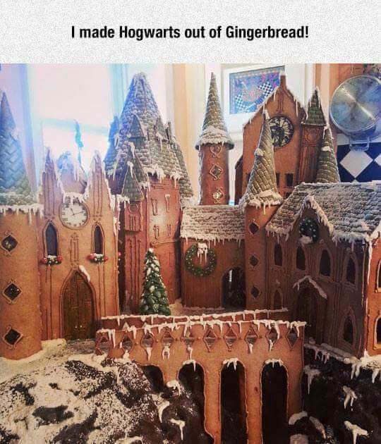 Gingerbread+Hogwarts+castle