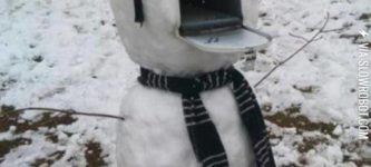 Snowman+mailbox.