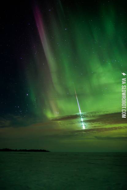 Meteor+streaking+through+Aurora+Borealis