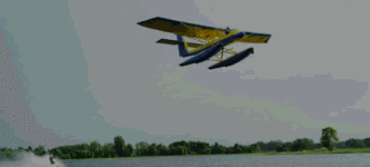 Waterskiing+with+an+airplane