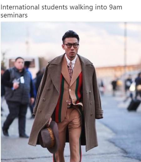 International+Students+Walking+Into+9am+Serminars