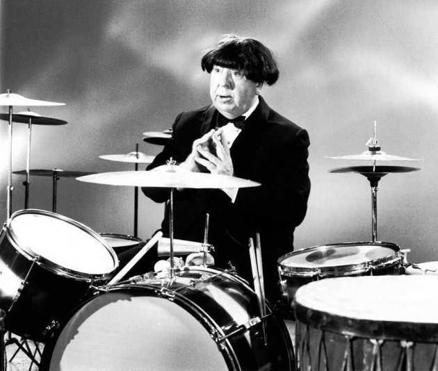 Alfred+Hitchcock+impersonating+Ringo+Starr%2C+1964.