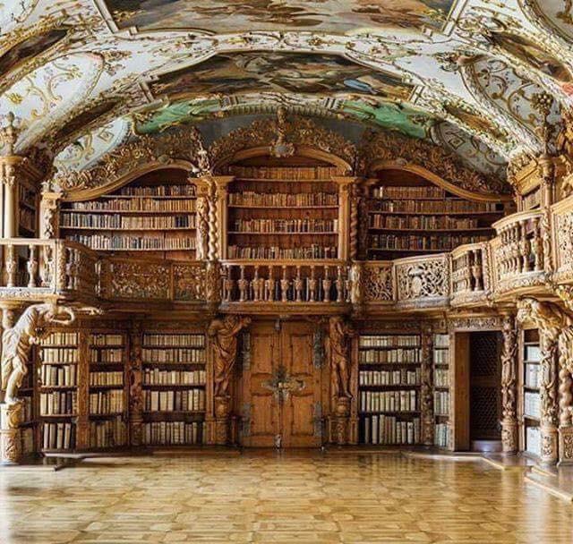 Library+of+the+Abbey+in+Waldsassen%2C+Bavaria%2C+Germany.