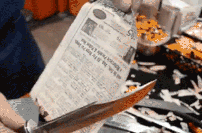 You+know+your+knife+is+sharp+when%26%238230%3B