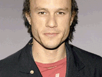 Heath+Ledger+morphing+into+the+Joker