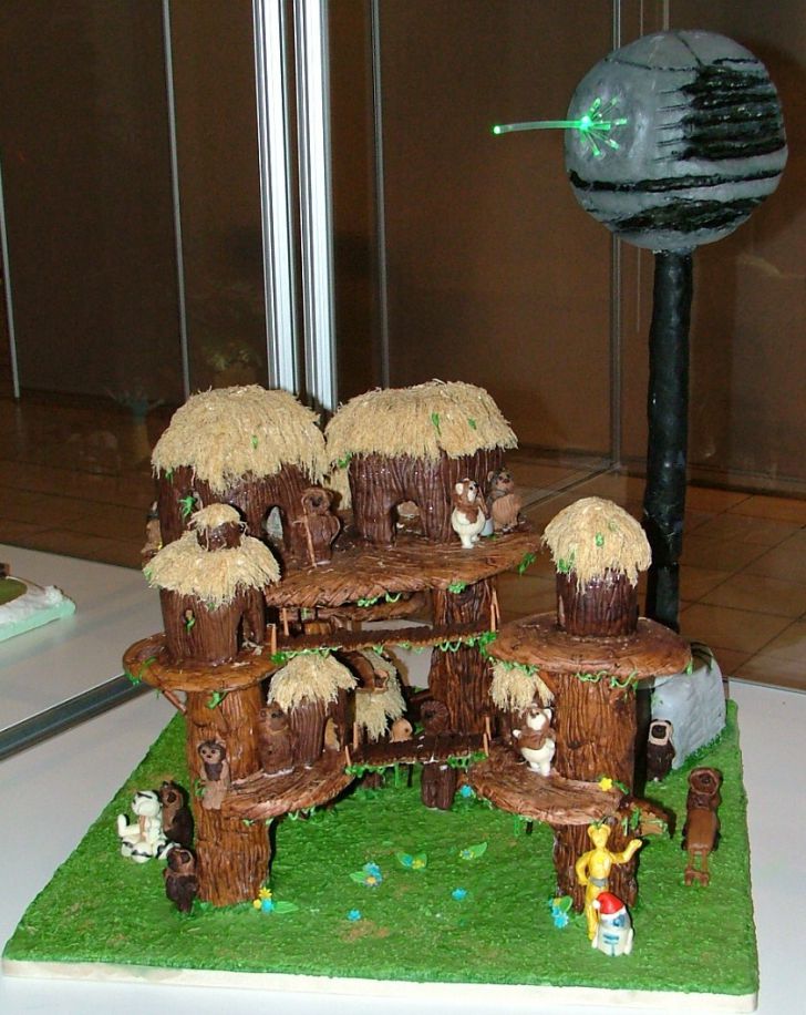 Gingerbread+Ewok+Village