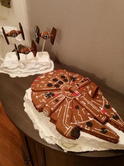 So+I+made+a+gingerbread+Millennium+Falcon