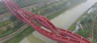 The+Lucky+Knot+Bridge+in+Central+China