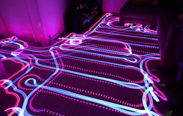 I+attached+a+blinking+light+to+the+robot+and+did+a+10+minutes+exposure+of+it+cleaning+the+living+room