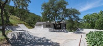 Skatepark+for+sale%2C+home+included.+Central+California%2C+2020.