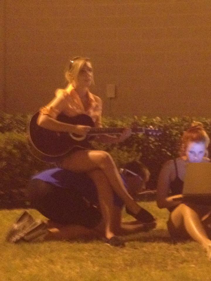 Meet+the+Mayor+of+Friendzone