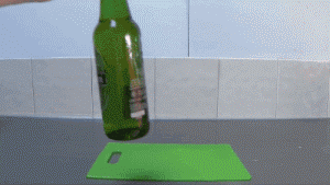 How+to+open+a+bottle+using+scientific+method