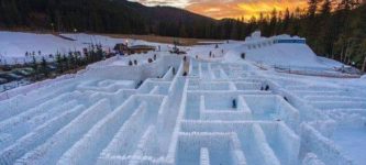 A+maze+of+snow+in+Zakopane%2C+Poland