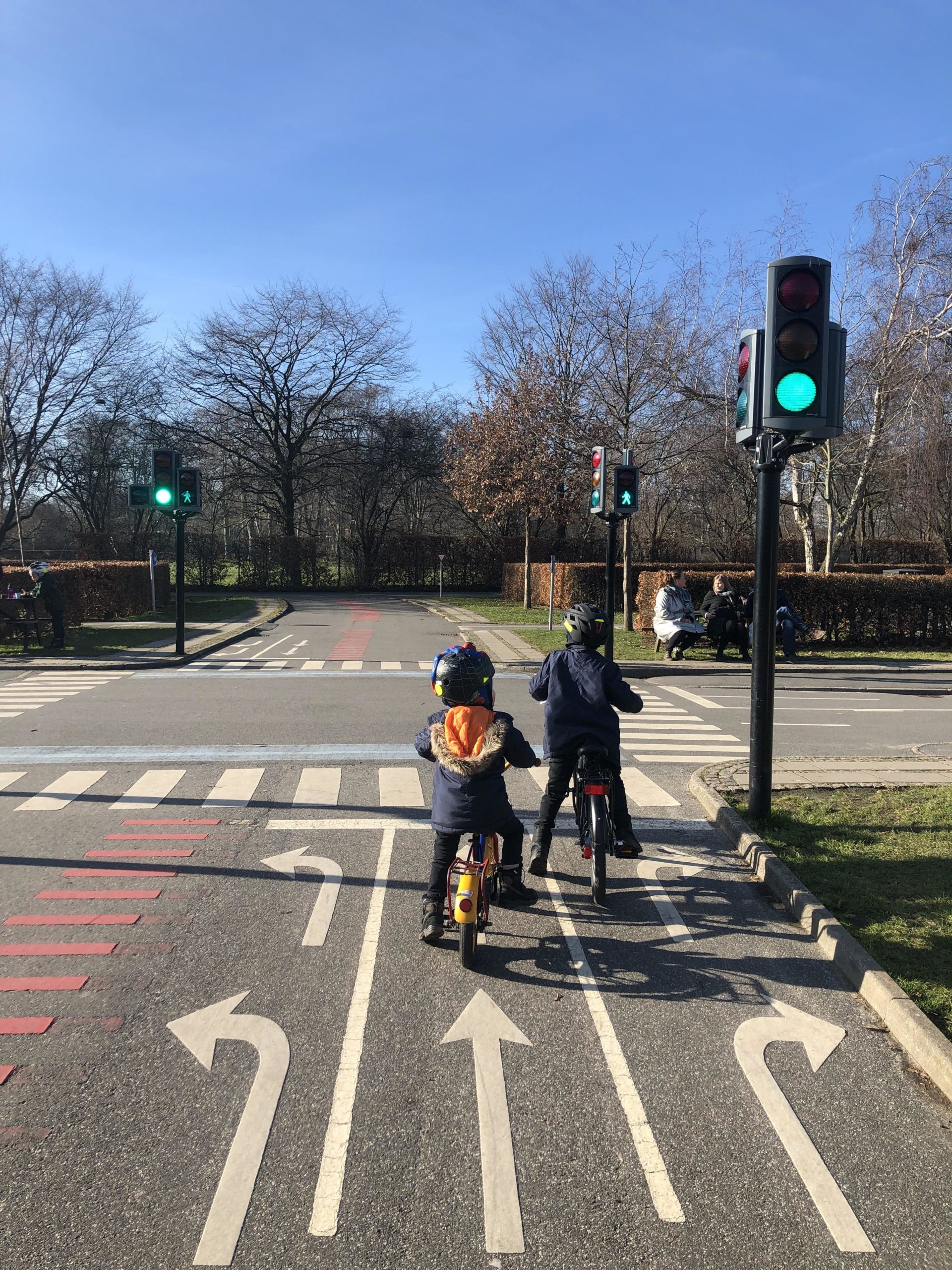 Learning+to+bicycle+on+the+traffic+playground+where+children+can+learn+the+traffic+rules+in+a+safe+environment