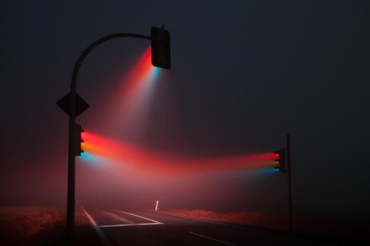 Traffic+lights+in+fog