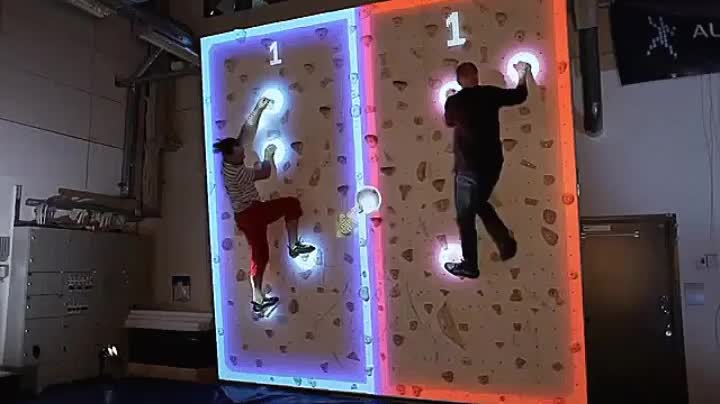 Wall+climbing+meets+pong