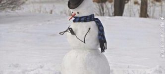 Snowman+using+phone