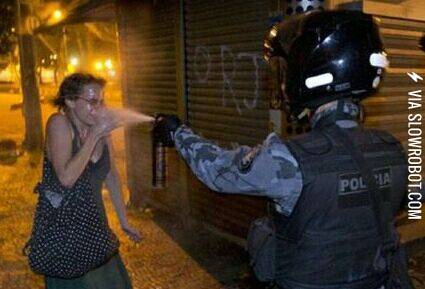 Every+time+I+go+into+Macy%26%238217%3Bs%2C+%26quot%3BDo+you+wanna+try+this+perfume%3F%26quot%3B