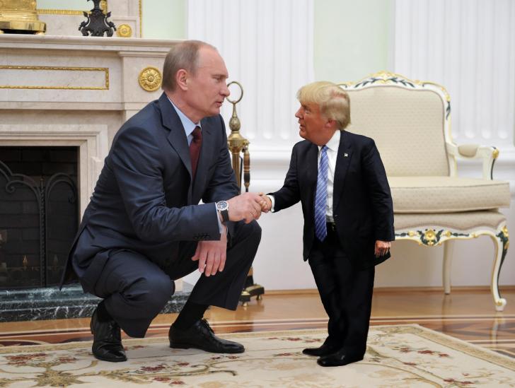 Putin+meets+his+biggest+tiny+fan