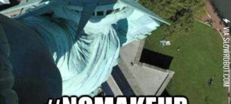 Statue+of+Liberty+selfie.
