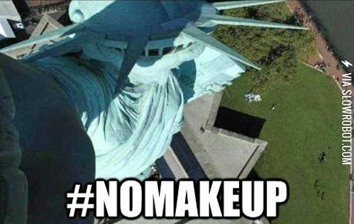 Statue+of+Liberty+selfie.