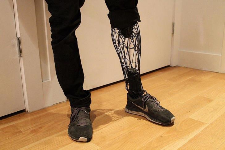Incredible+See-Through+Prosthetics+3D-Printed+From+Titanium