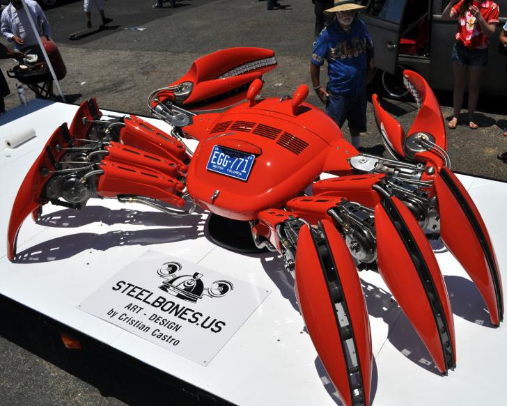 A+giant+crab+made+from+VW+bug+parts