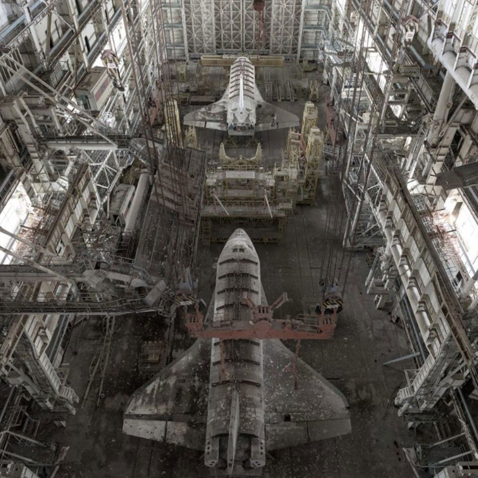 Russian+space+shuttles+left+abandoned+for+30+years