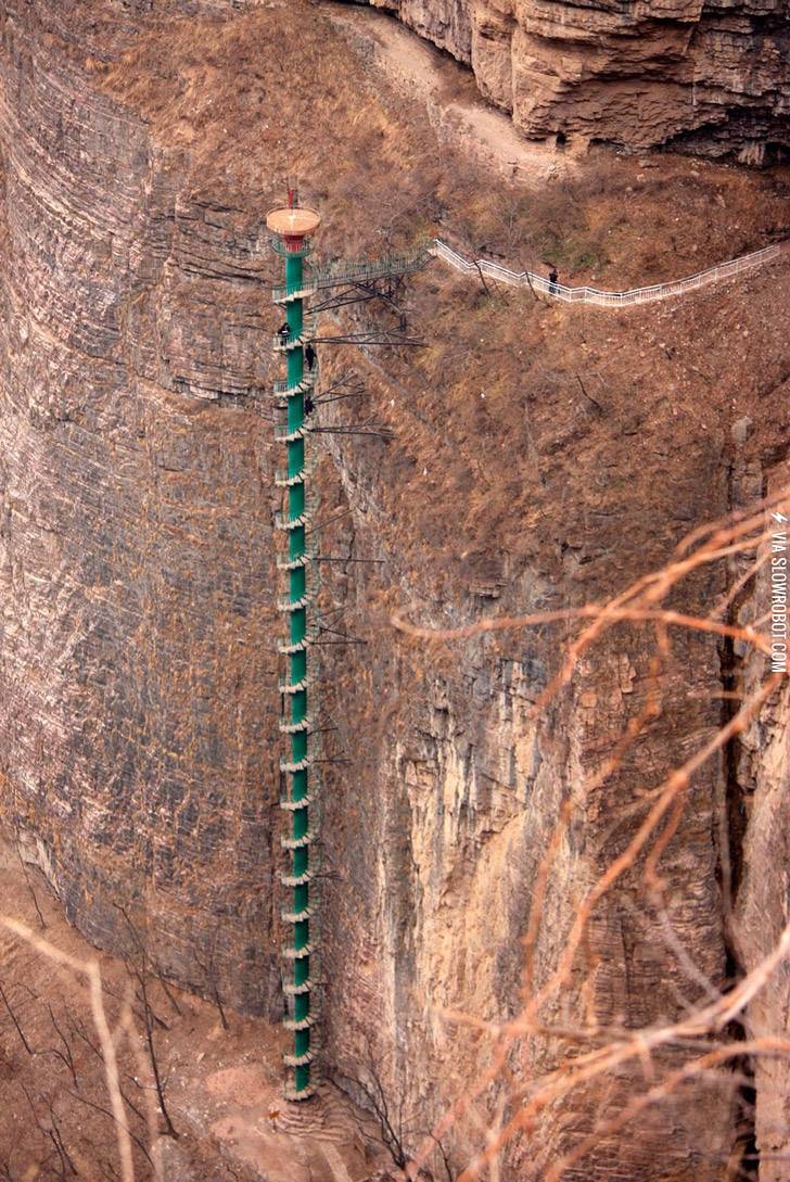 Spiral+Staircase+in+Taihang+Mountains%2C+China.