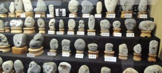 Japan+has+a+museum+for+rocks+that+look+like+faces