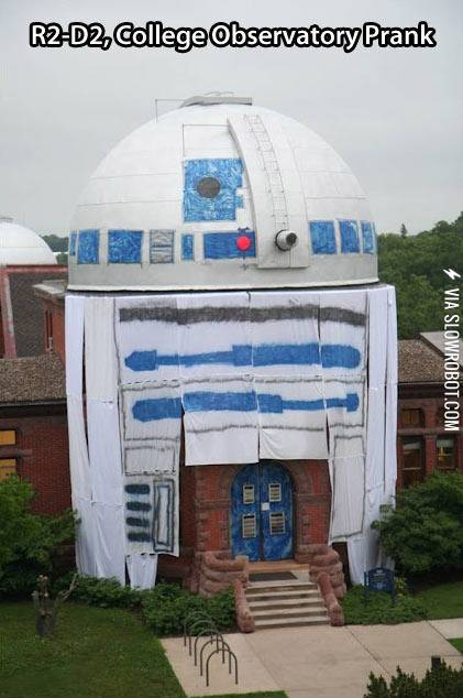 R2-D2%2C+college+observatory+April+Fools%26%238217%3B+Day+prank.