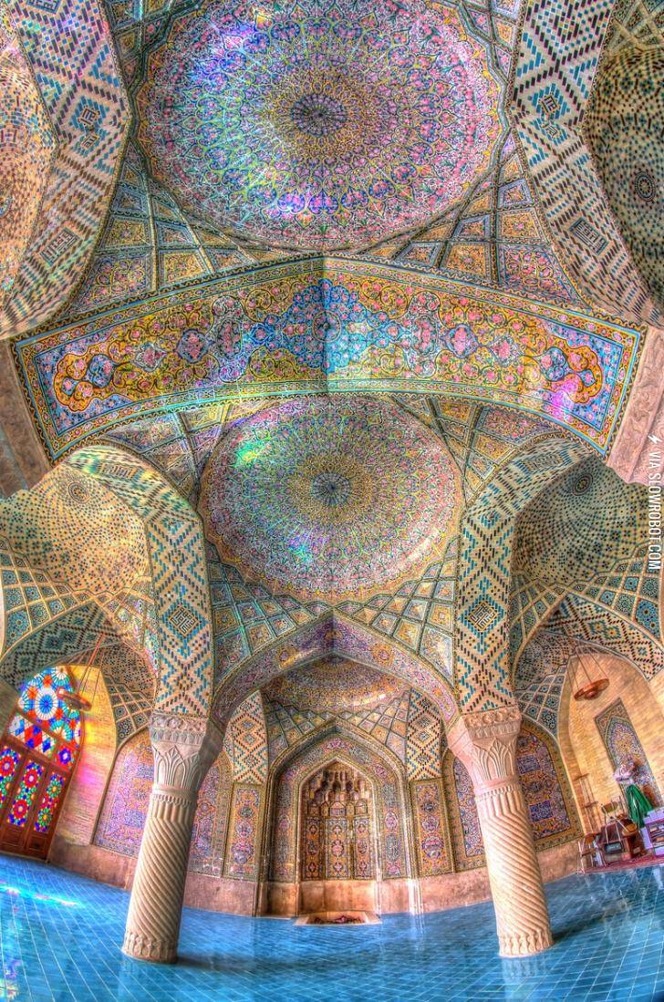 Interior+of+a+mosque+in+Iran