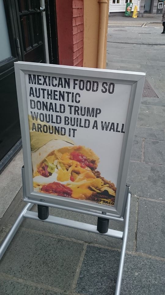 A+sign+outside+of+Los+Tacos+in+Norway