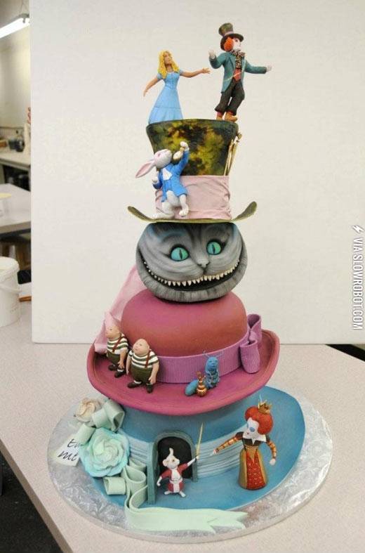 Alice+in+wonderland+cake.