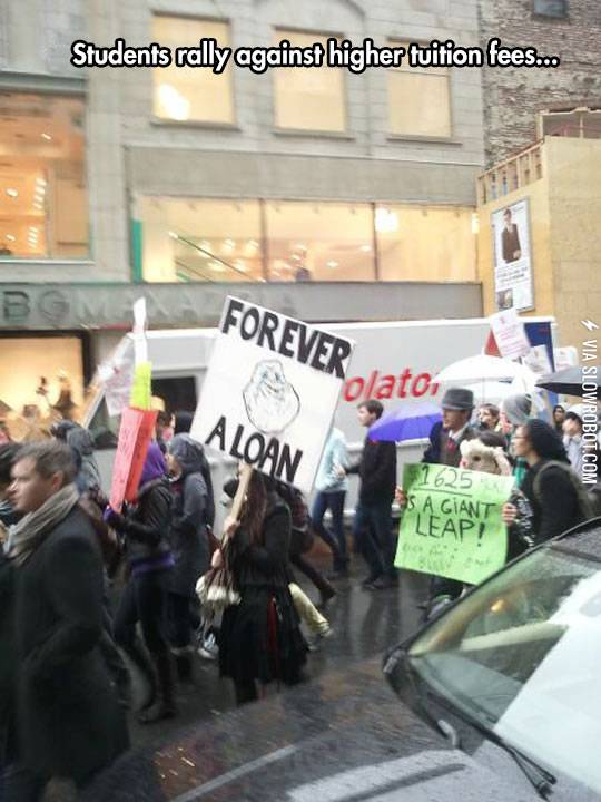 The+Funniest+Sign+Against+Student+Loans
