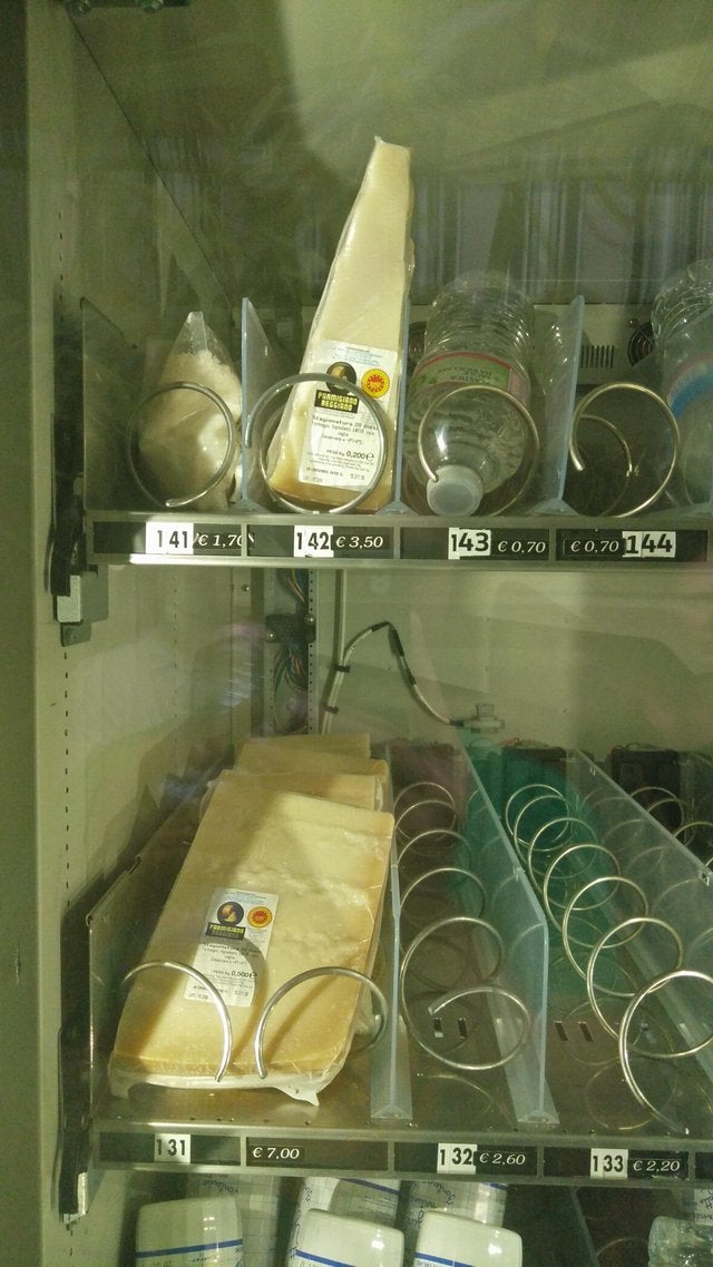 A+Parmesan+vending+machine.+Italy+seems+nice%26%238230%3B